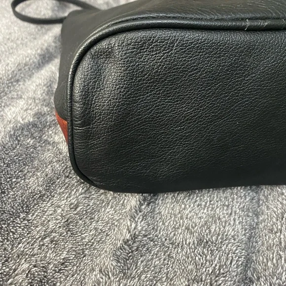 Cc Whiting Leaf Leather Black and Brown Crossbody Bag - Picture 3 of 10